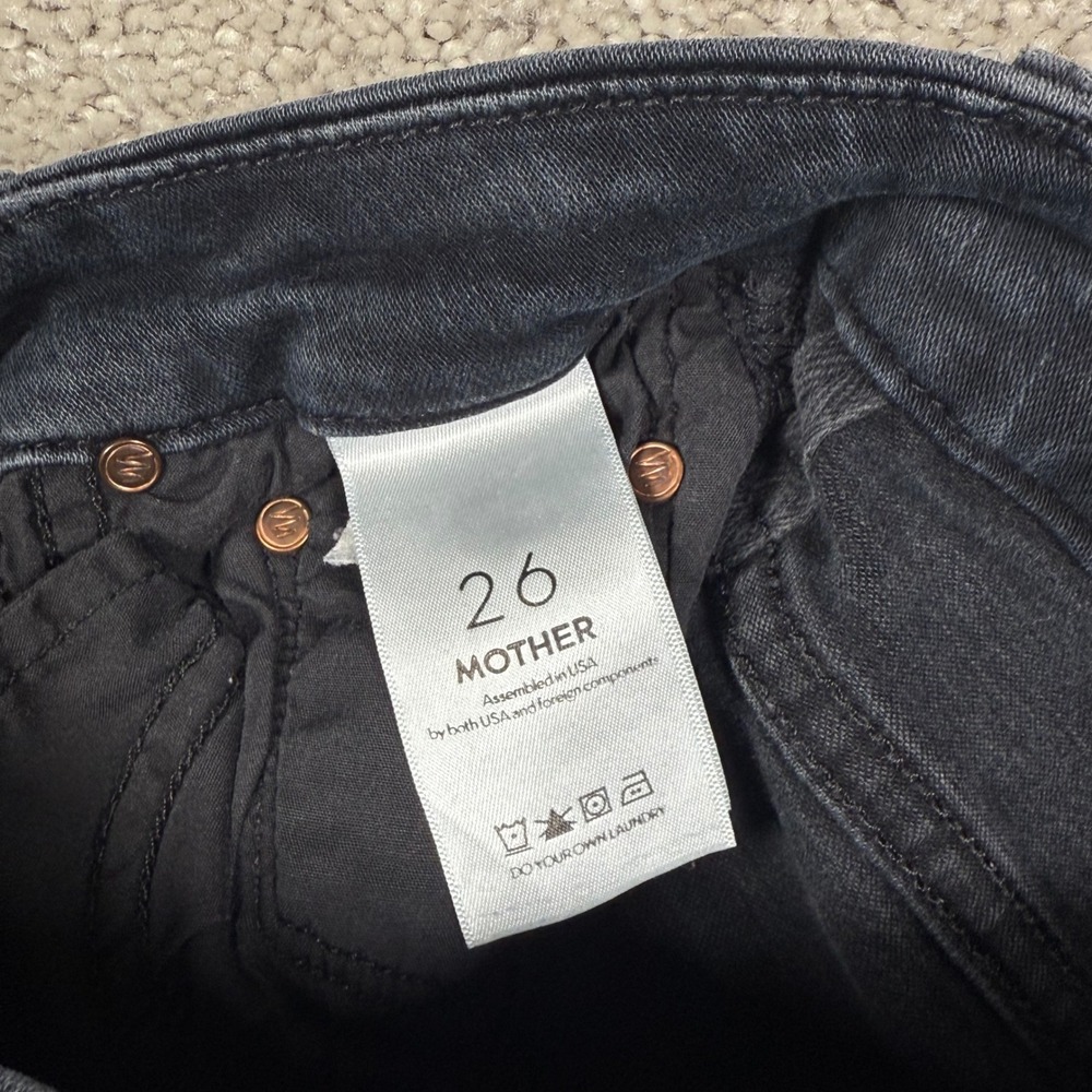 MOTHER Dark Gray Skinny Jeans with Multicolor Star Patch - Picture 10 of 13